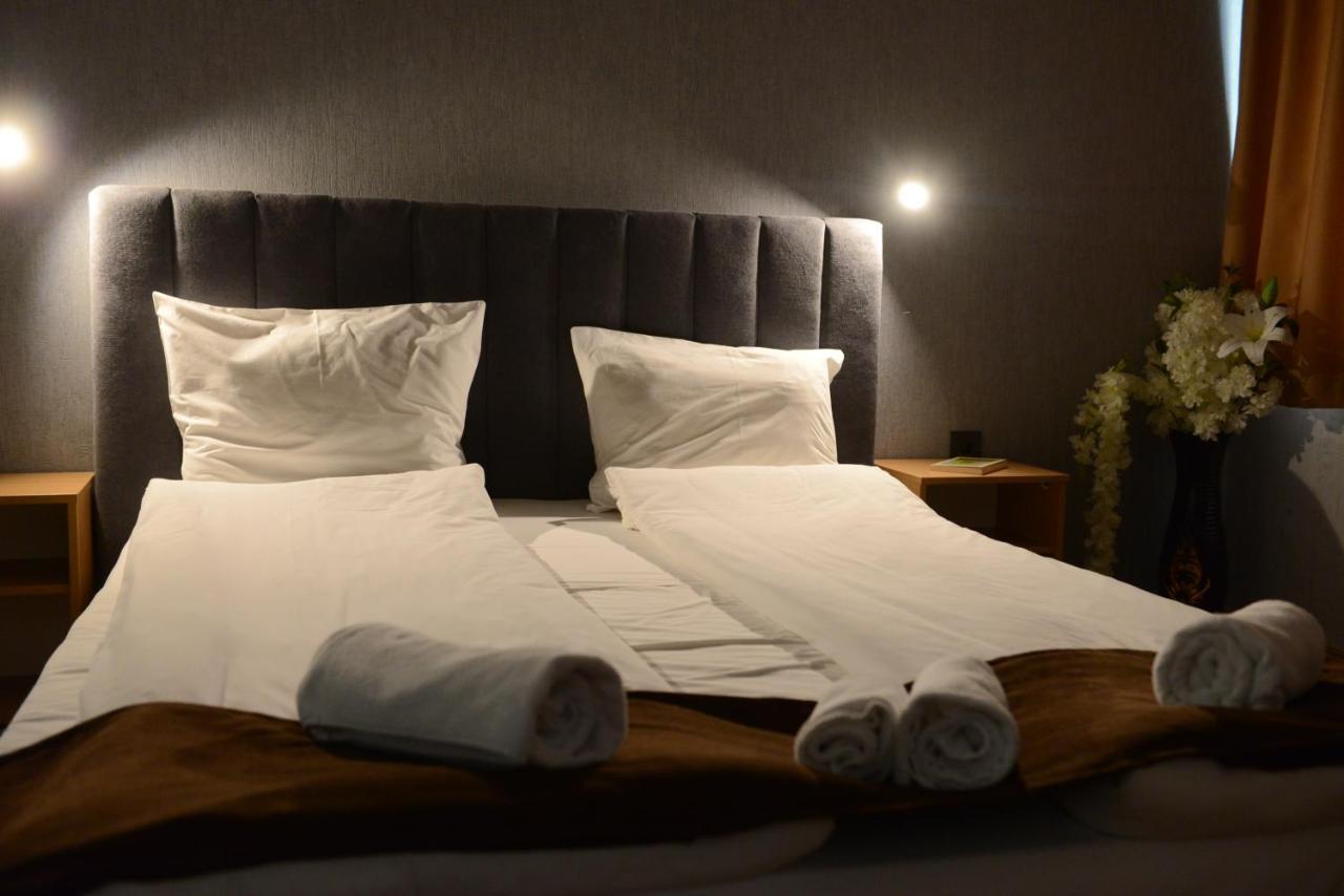 Family Hotel Gotse Delchev Bagian luar foto