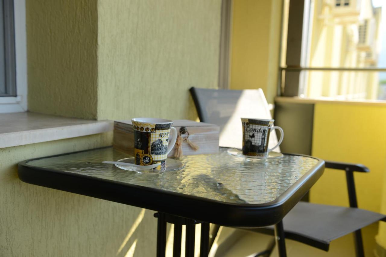 Family Hotel Gotse Delchev Bagian luar foto