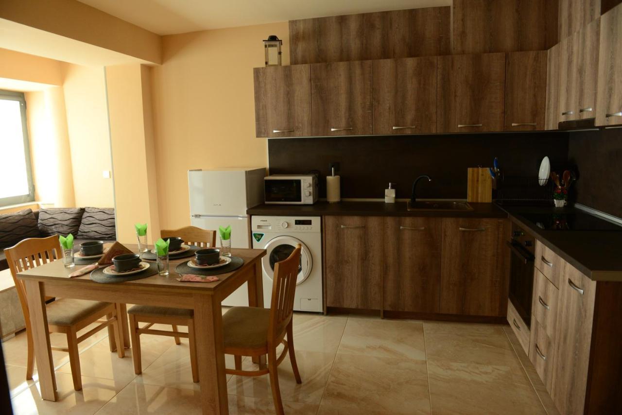 Family Hotel Gotse Delchev Bagian luar foto