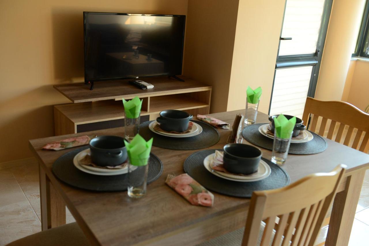 Family Hotel Gotse Delchev Bagian luar foto