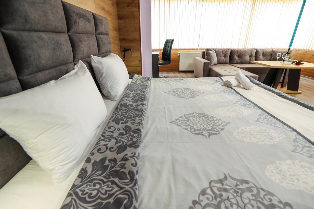 Family Hotel Gotse Delchev Bagian luar foto
