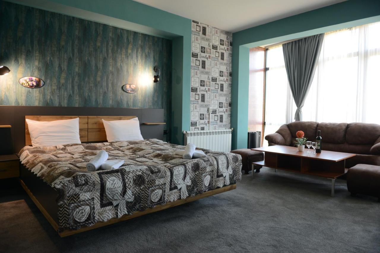 Family Hotel Gotse Delchev Bagian luar foto