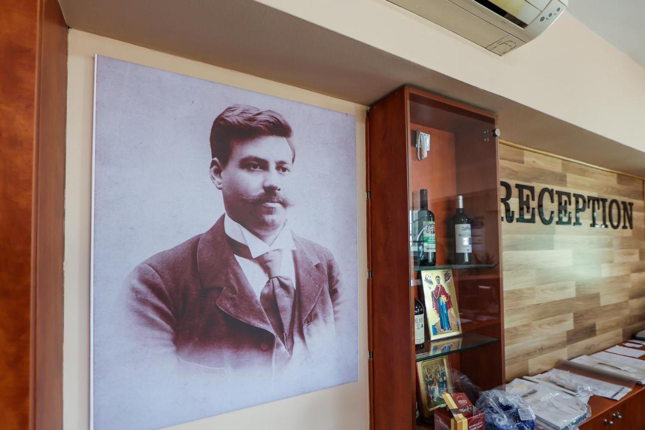 Family Hotel Gotse Delchev Bagian luar foto