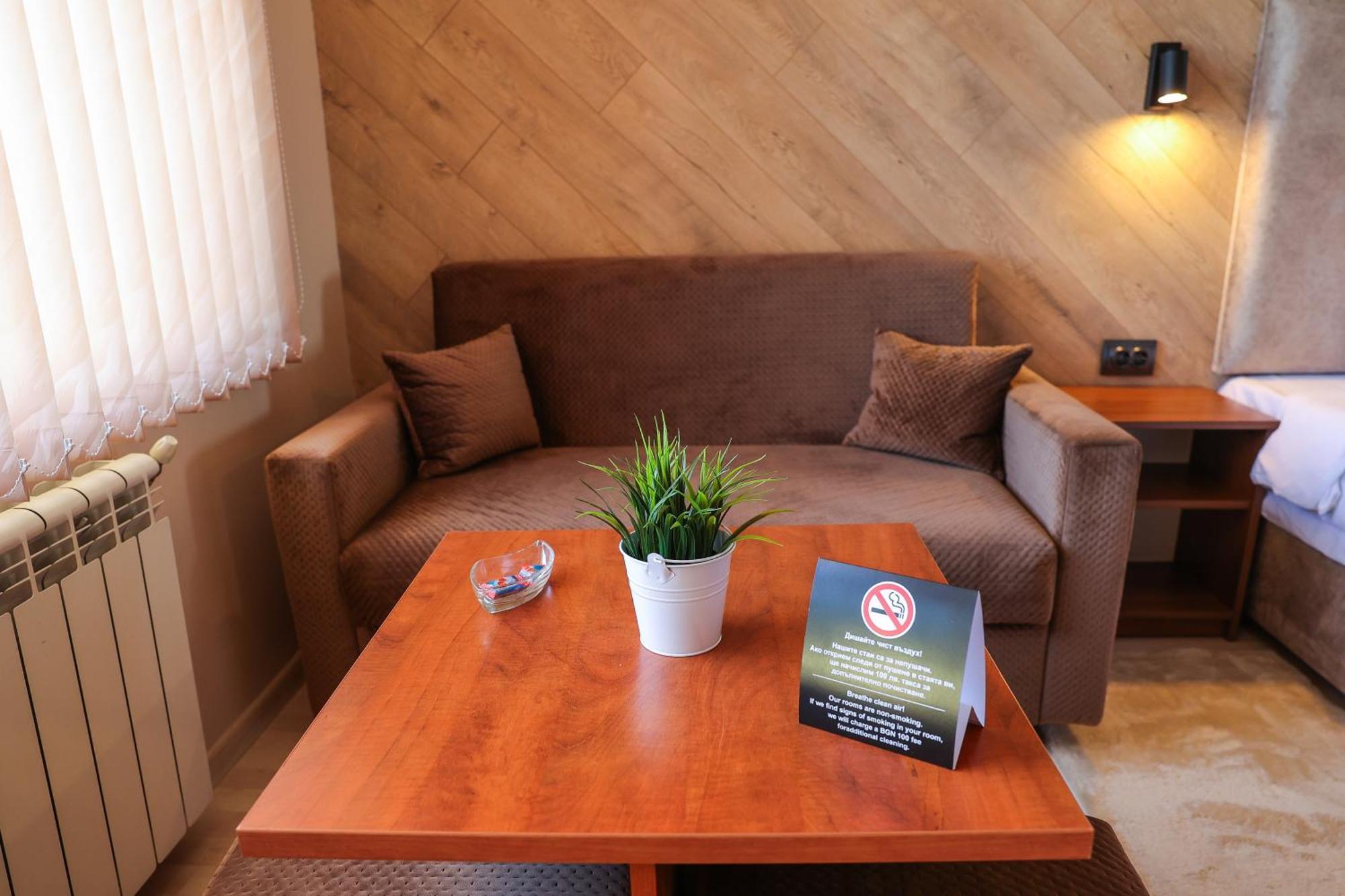 Family Hotel Gotse Delchev Bagian luar foto