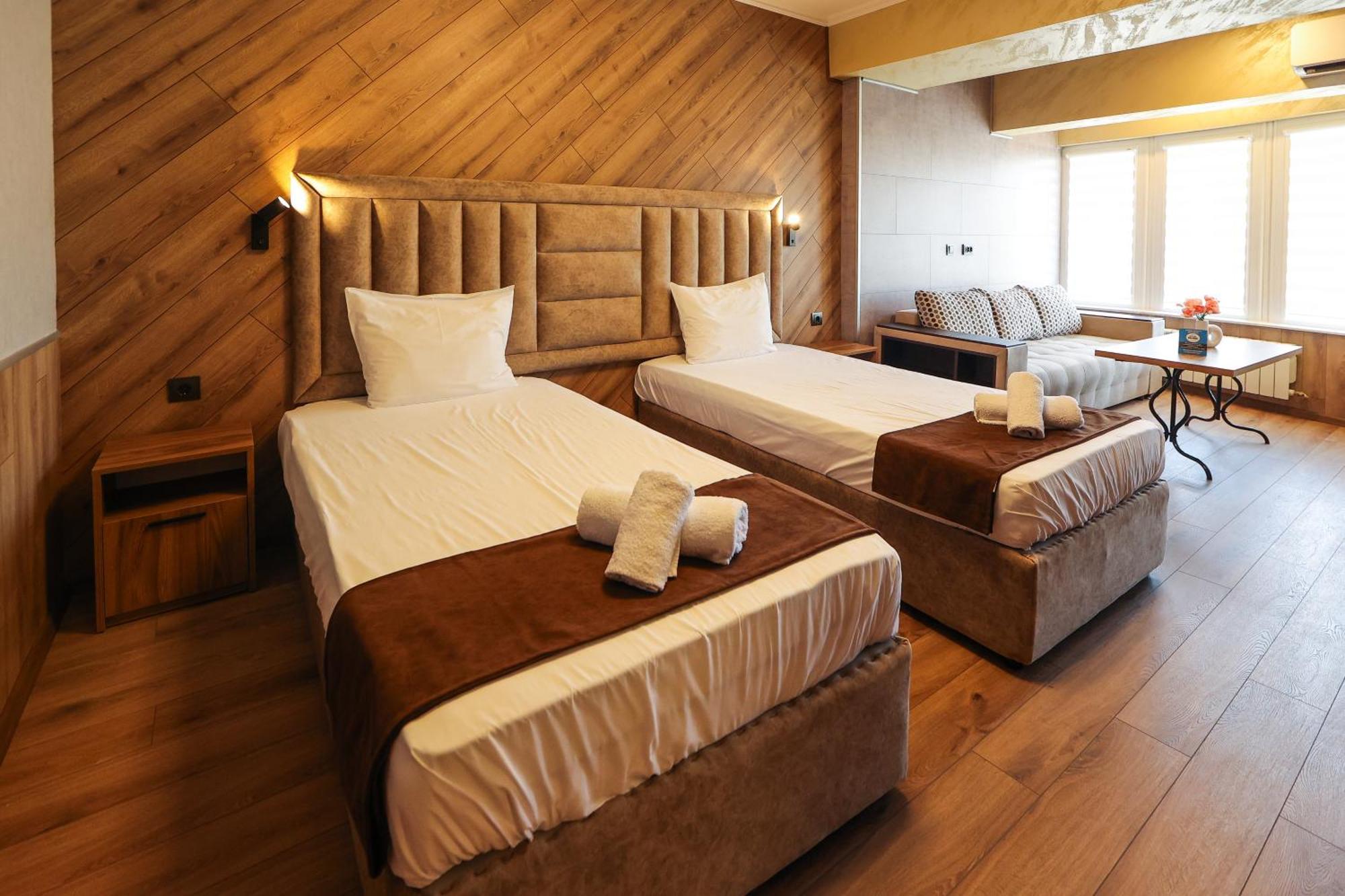 Family Hotel Gotse Delchev Bagian luar foto